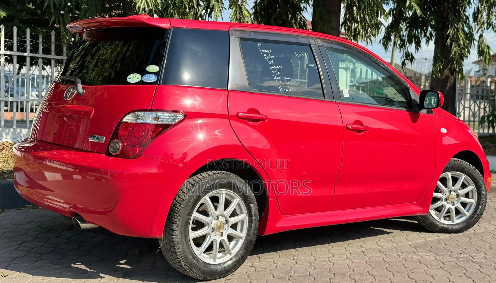 Toyota IST 2006 Red