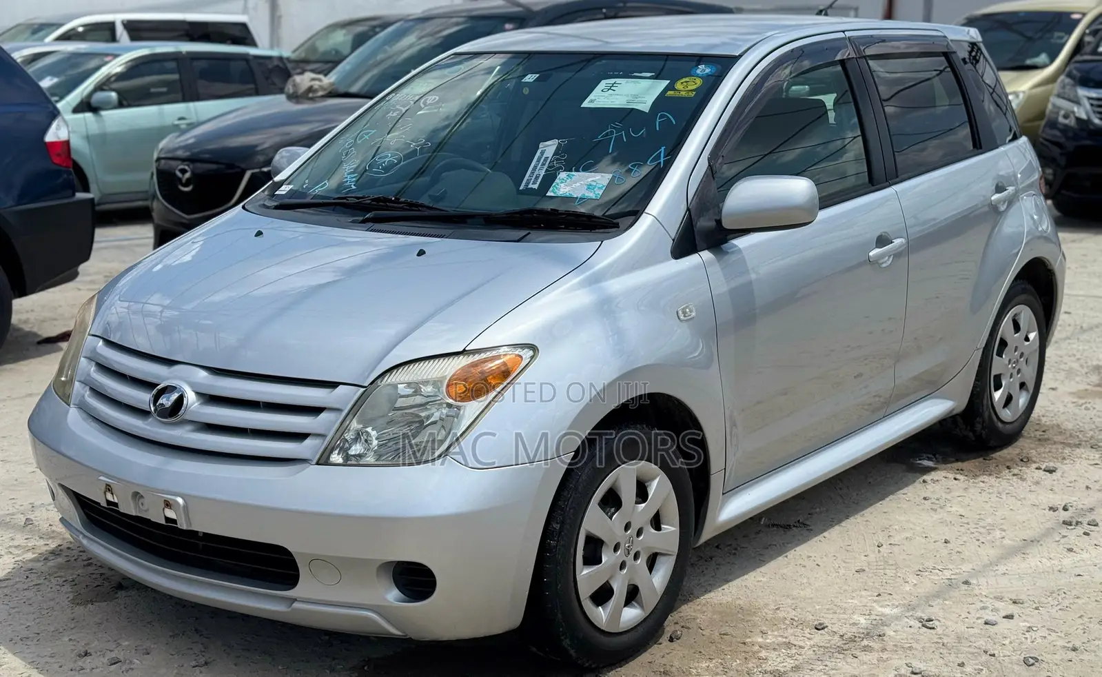 Toyota IST 2005 Silver