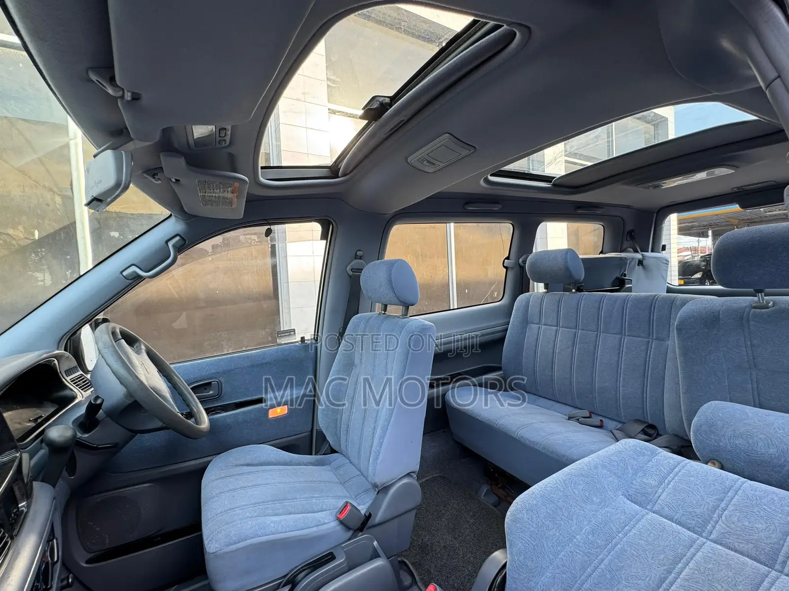 Toyota Noah 2.0 FWD (8 Seater) 2001 Silver