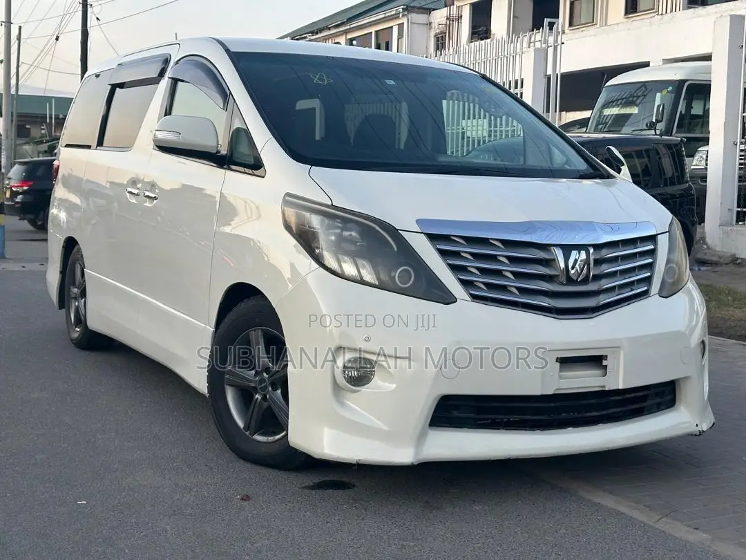 Toyota Alphard 2010 White