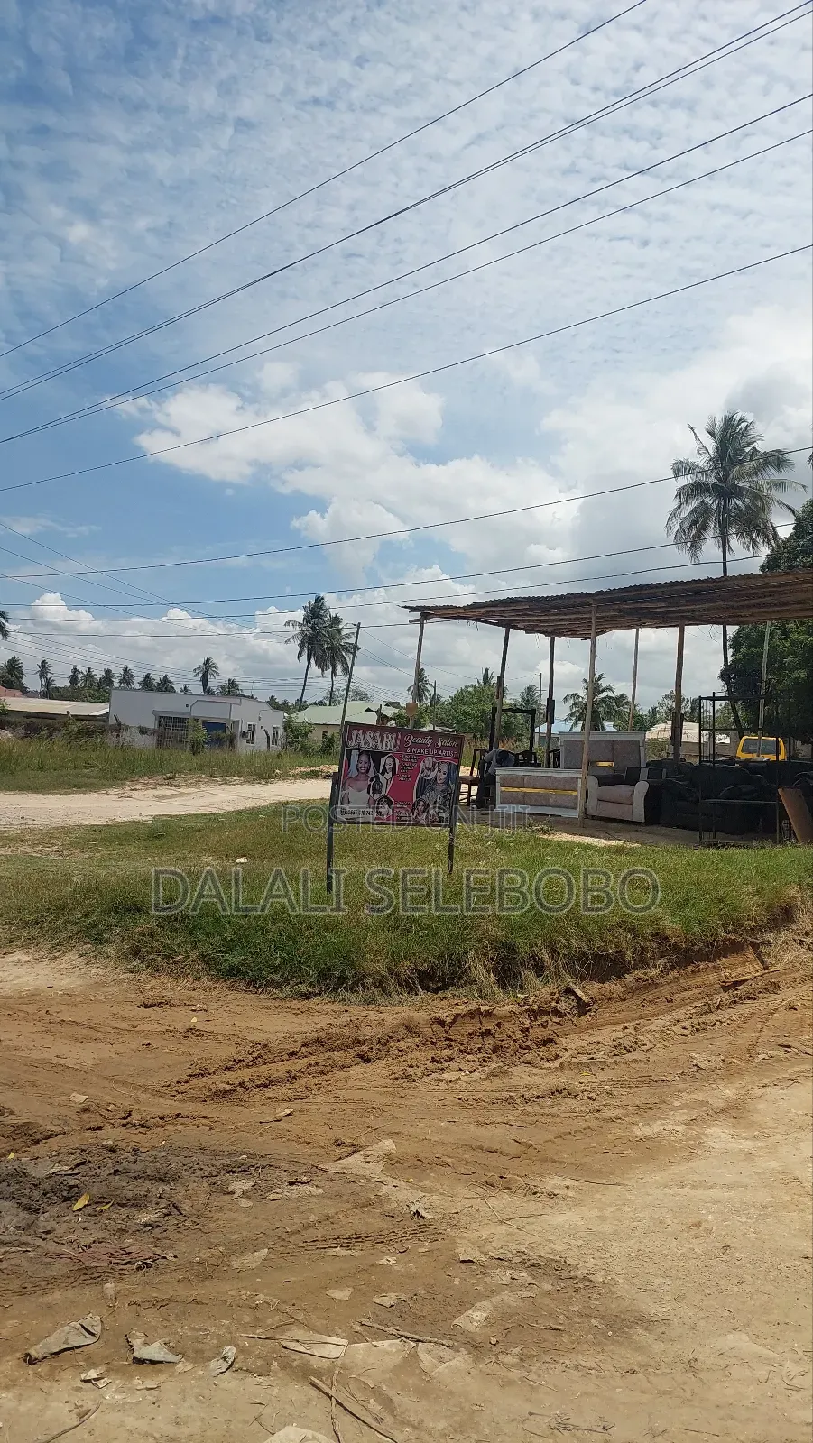 Plot Nzur Sana for Show Room It Look Tarmac