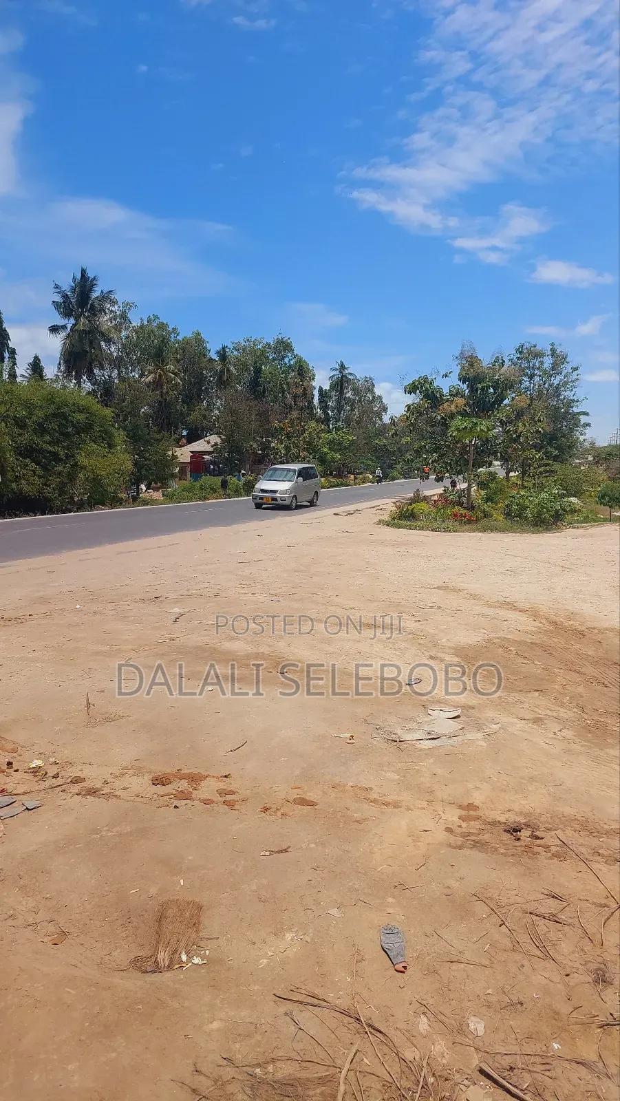 Plot Nzur Sana for Show Room It Look Tarmac