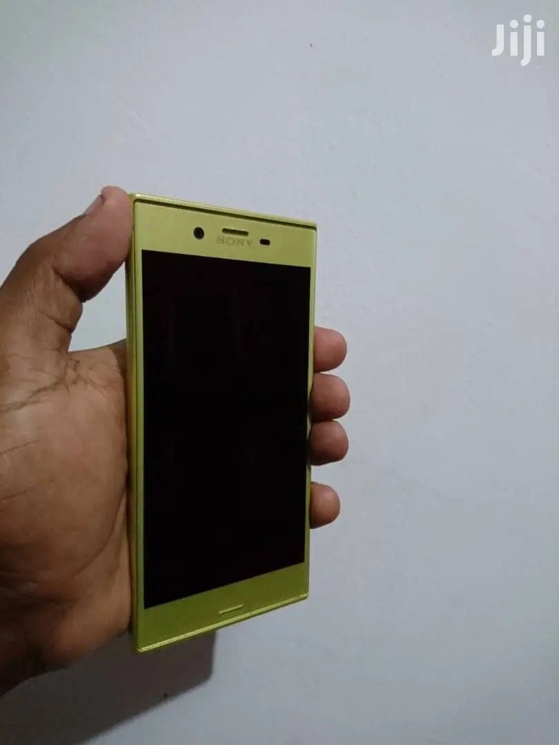 New Sony Xperia XZs 32 GB Gold
