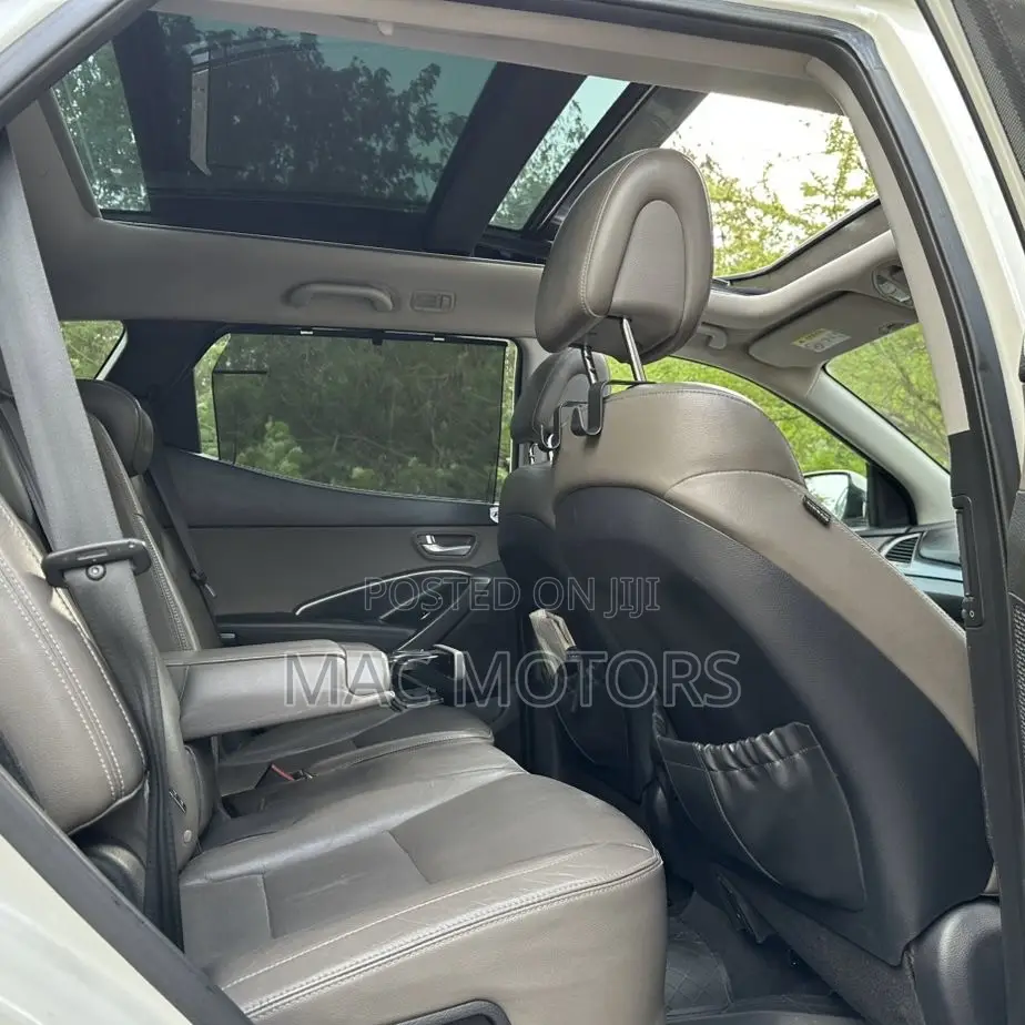 Hyundai Santa Fe 2014 White