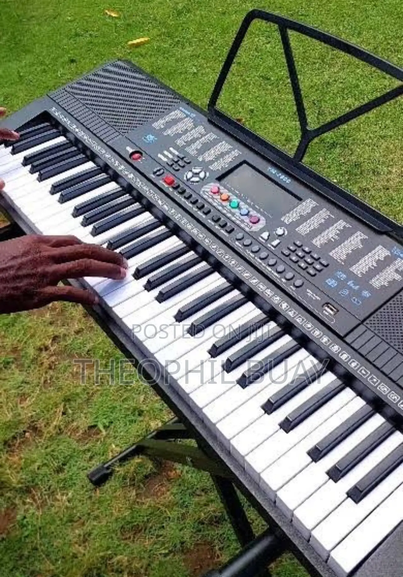 Electronic Keyboard Ym 2800. Ina Key 61, Speaker Sauti Nzuri