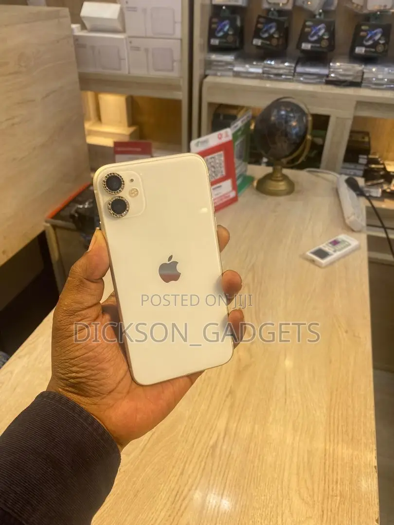 Apple iPhone 11 64 GB White