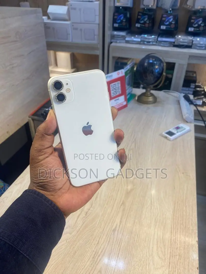 Apple iPhone 11 64 GB White