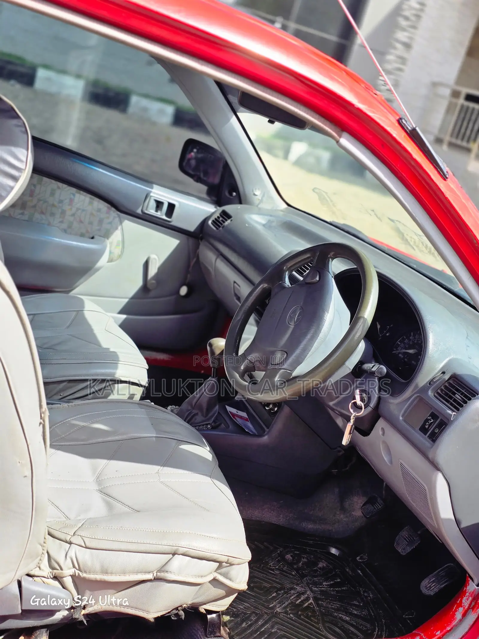 Toyota Starlet 2001 Red