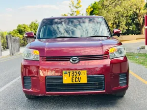 Toyota Corolla Rumion 2008 Red