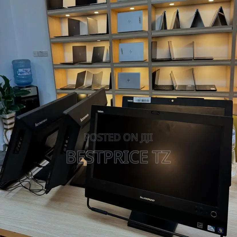 Desktop Computer Lenovo ThinkCentre M720 8GB Intel Pentium HDD 500GB