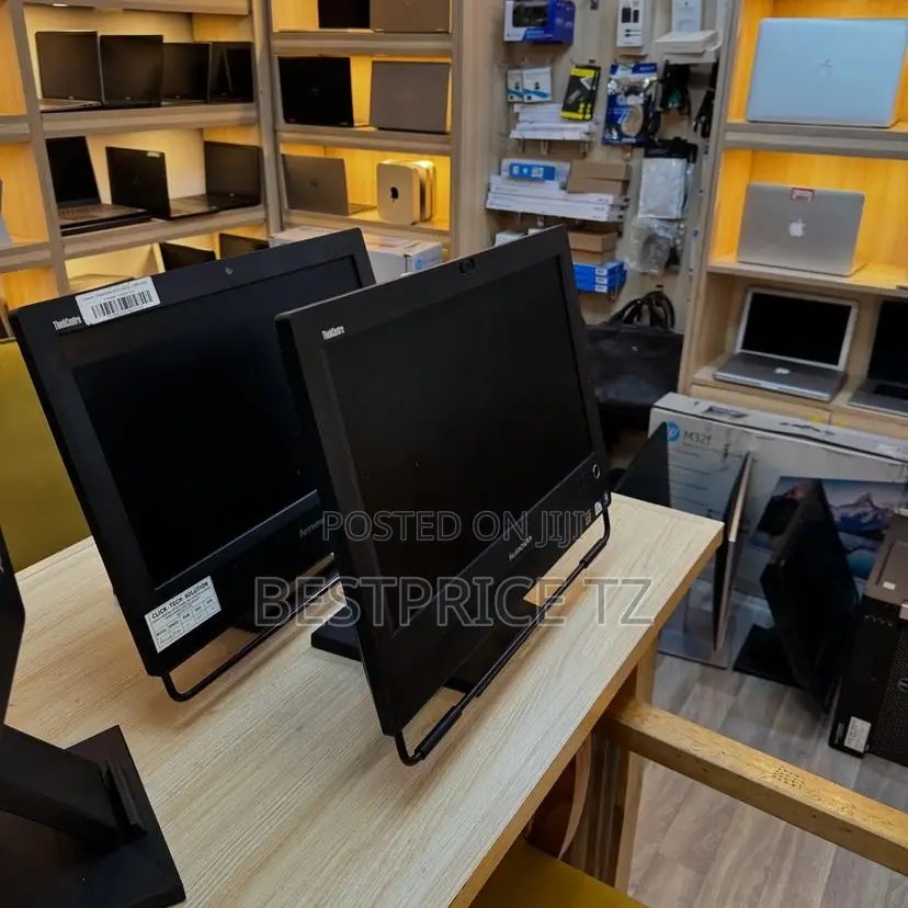 Desktop Computer Lenovo ThinkCentre M720 8GB Intel Pentium HDD 500GB