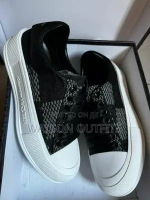 Raba Chapa Ya Alexander McQueen
