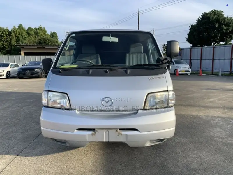 Mazda Bongo 2001 Silver