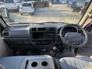Mazda Bongo 2001 Silver