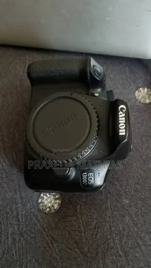 Canon EOS 1200
