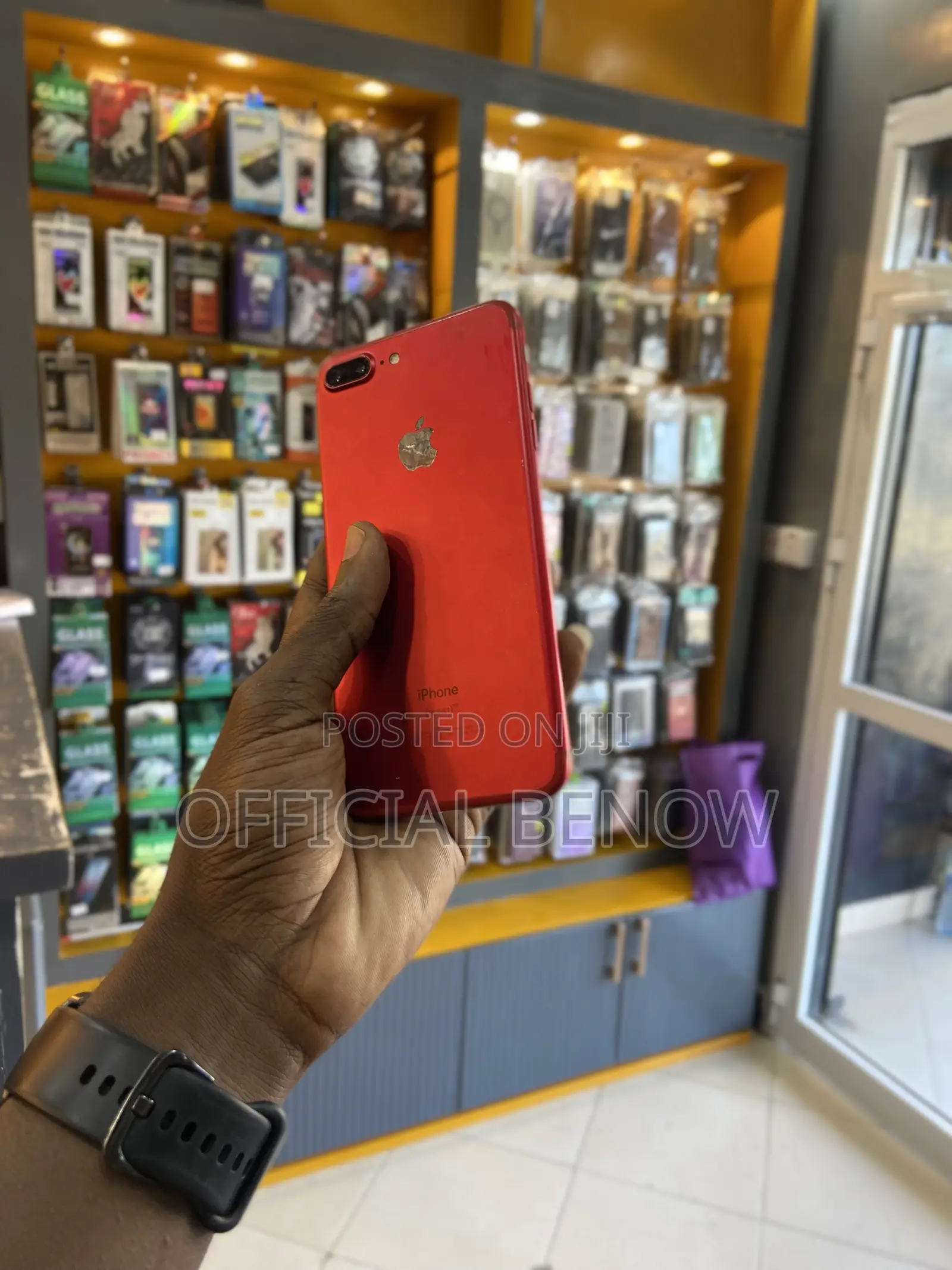 Apple iPhone 7 Plus 32 GB Red