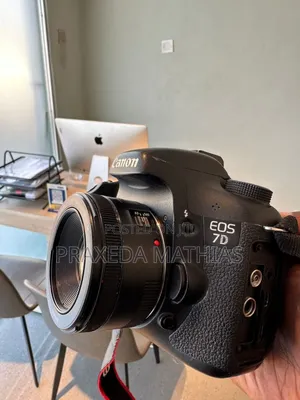 Photo - Canon EOS 7D With Lens 18-50mm