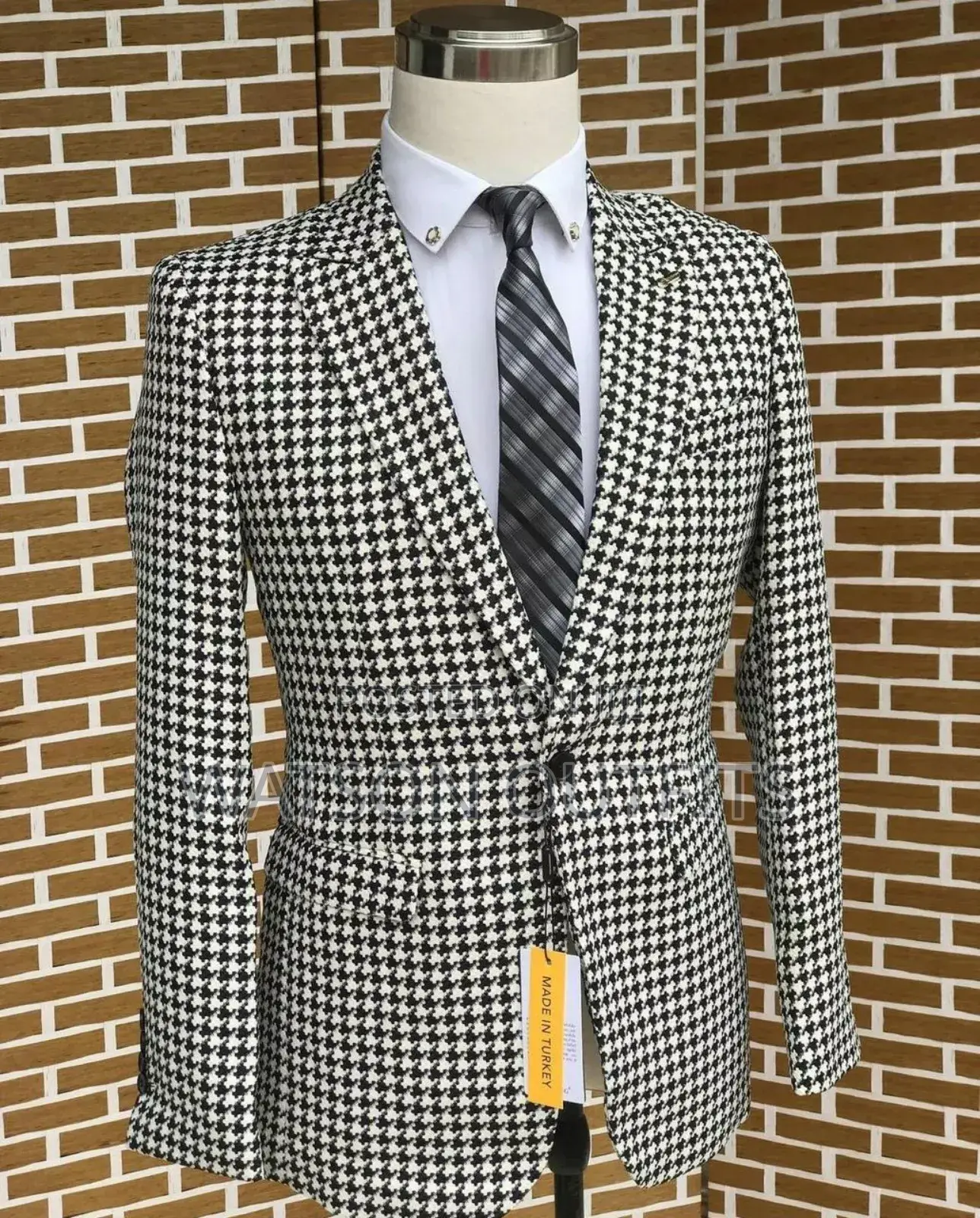 Makoti Ya Suti Za Kiume(Blazers)