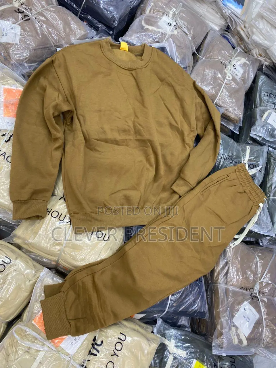 Tracksuit Piga Sim Au Whatsapp