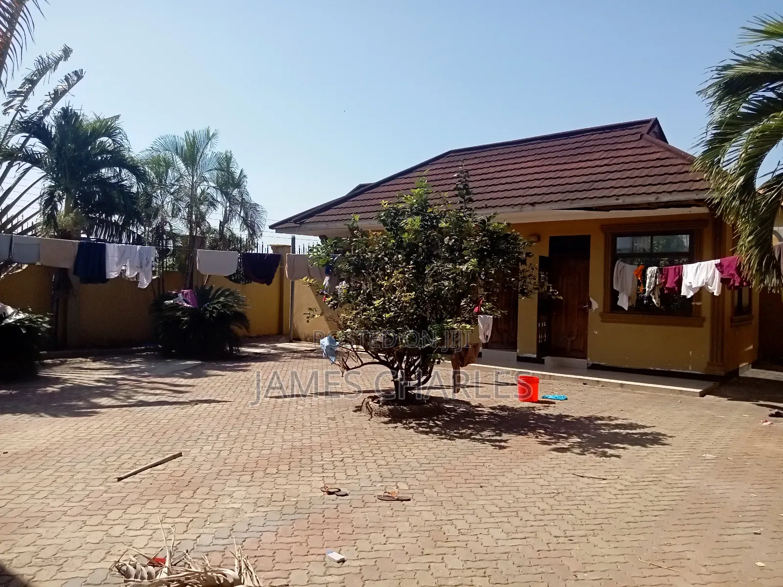 8bdrm House in Kigamboni Kibada for sale