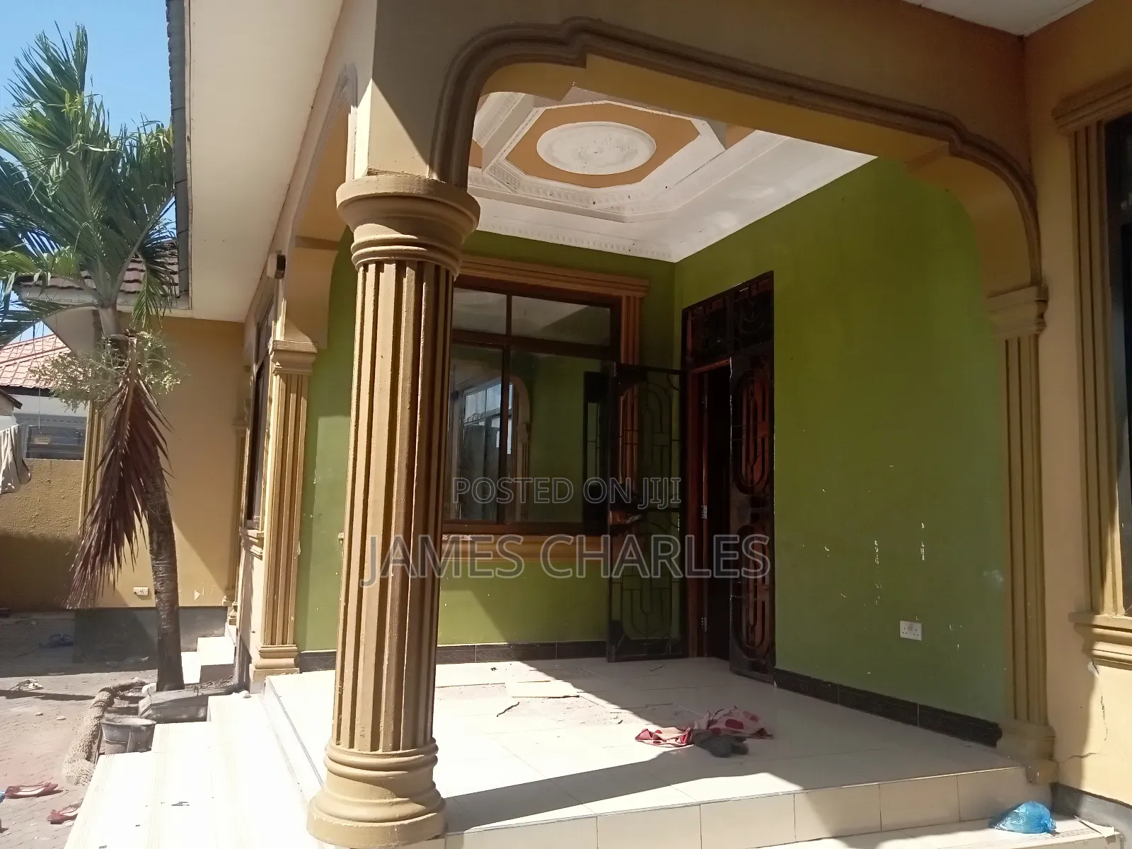 8bdrm House in Kigamboni Kibada for sale