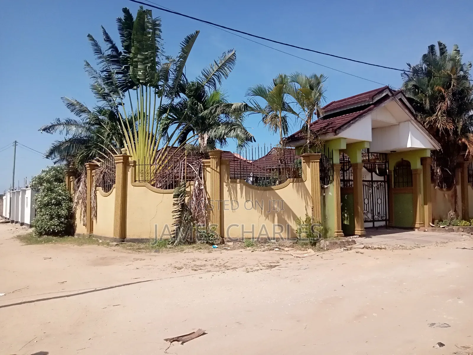 8bdrm House in Kibada Kigamboni for sale