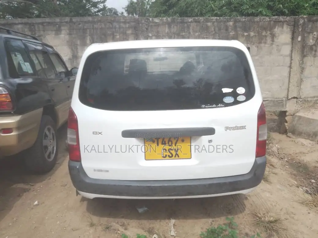 Toyota Probox 2005 White