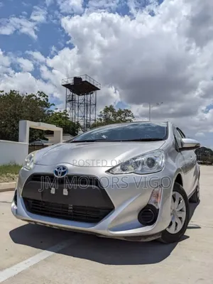 Toyota Aqua 2015 Silver