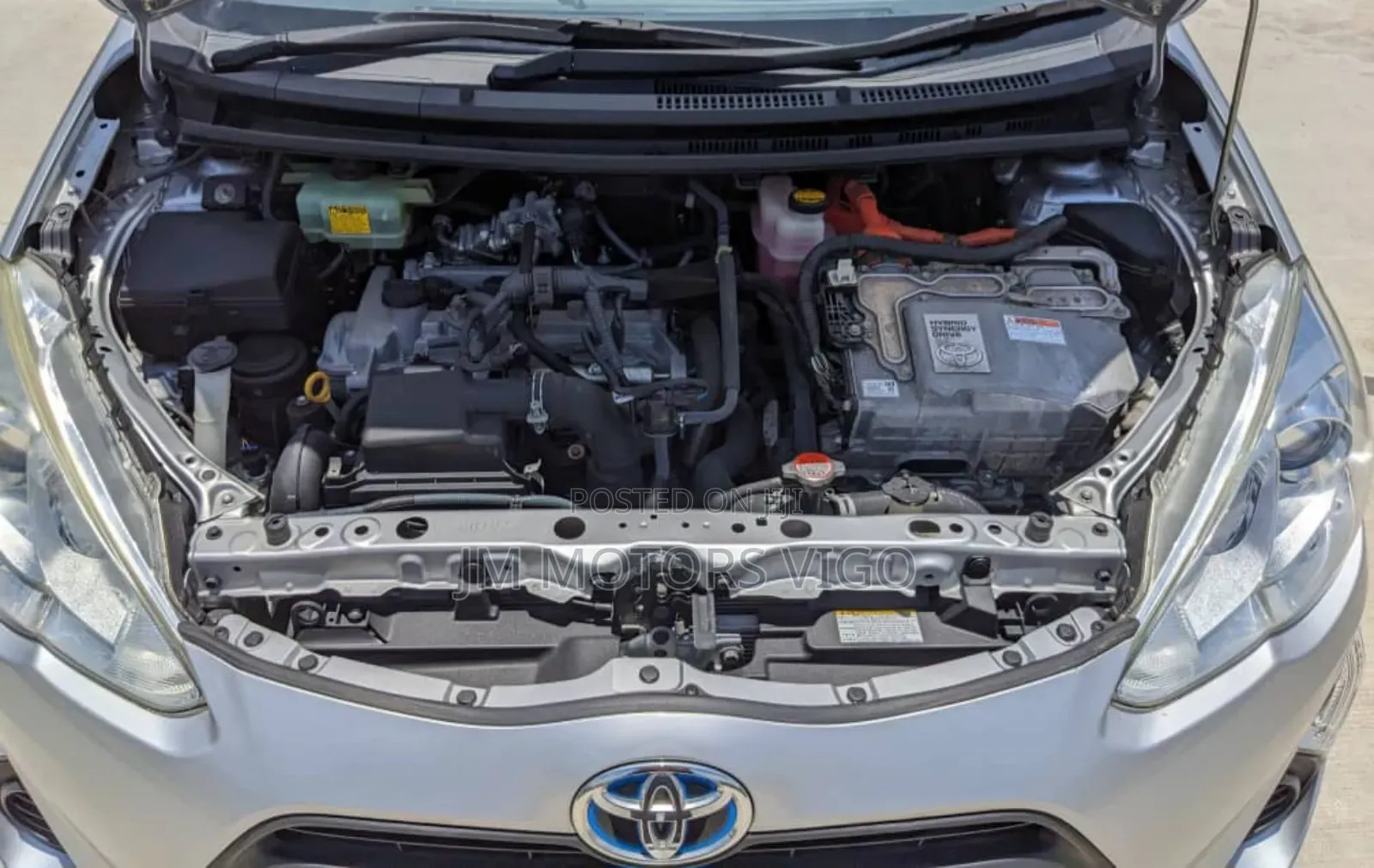 Toyota Aqua 2015 Silver