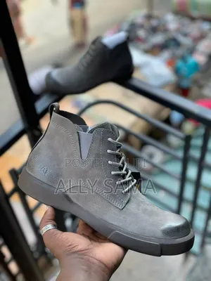 Mens Boots Caterppillar Material Leather