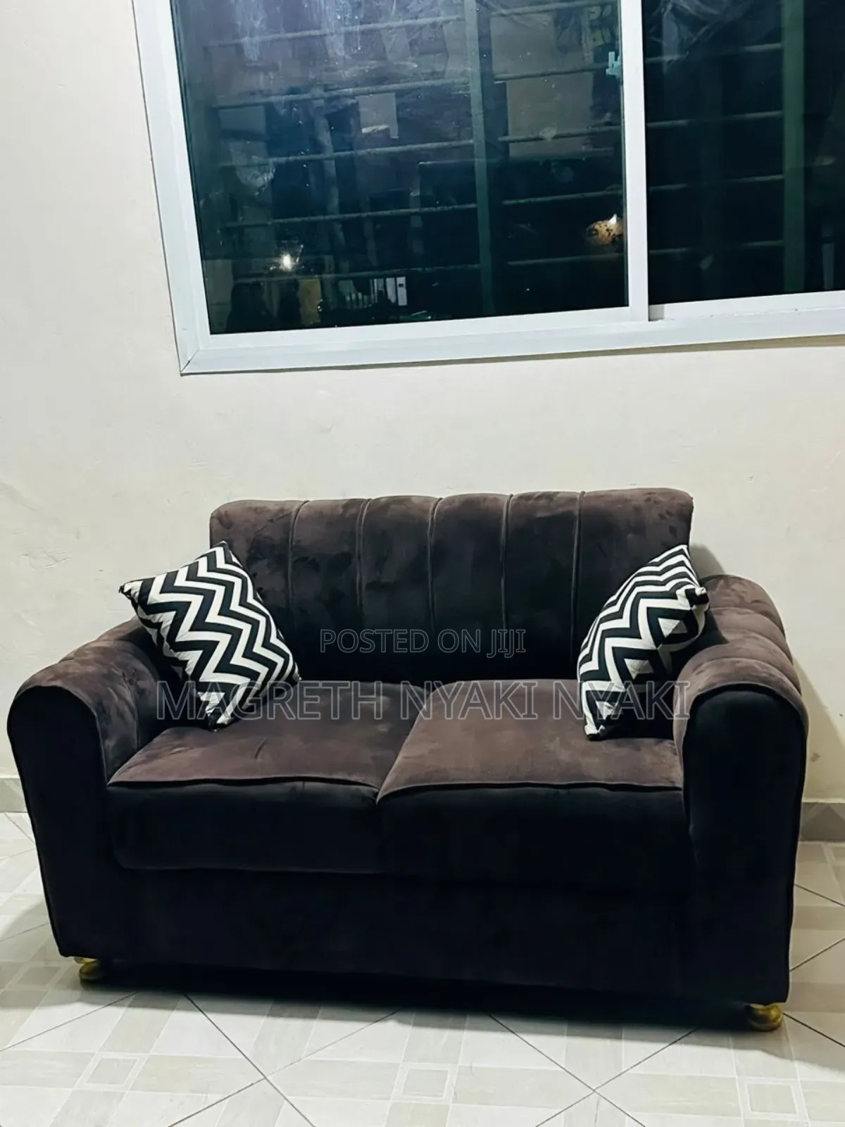 Nauza Sofa La Watu Wawili