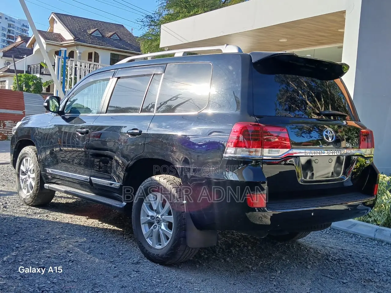 Toyota Land Cruiser 4.6 V8 VX-R 2015 Black