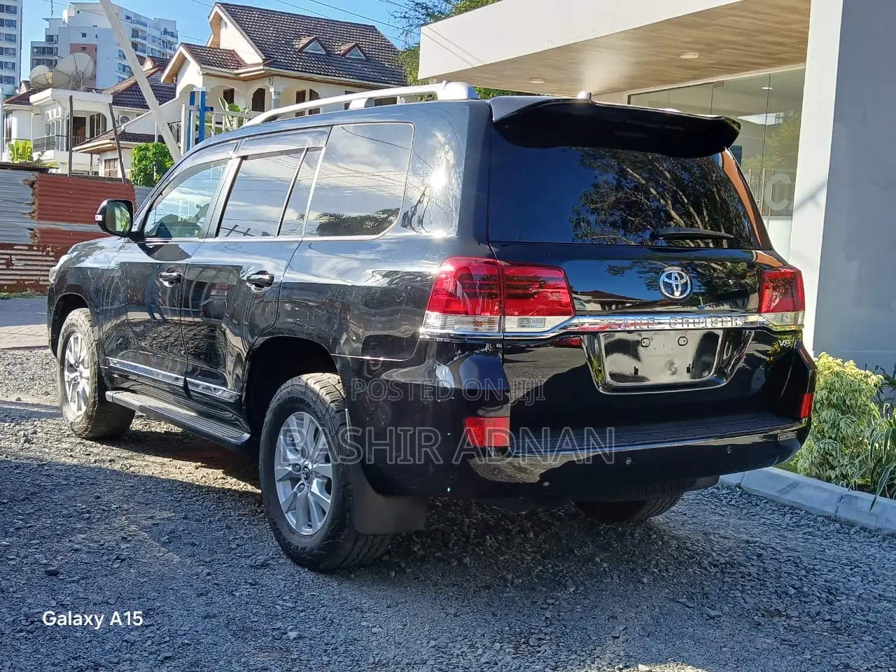 Toyota Land Cruiser 4.6 V8 VX-R 2015 Black