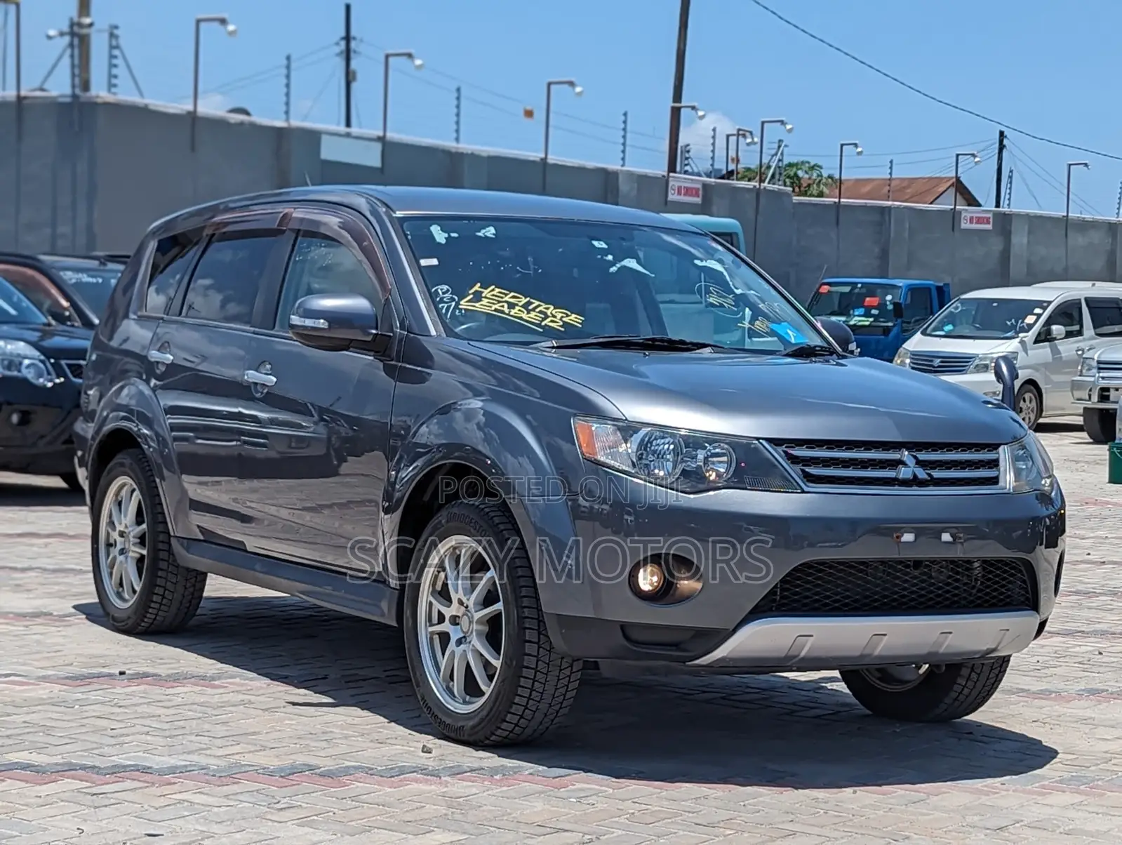 Mitsubishi Outlander 2010 Gray