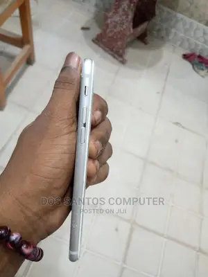Apple iPhone 6 16 GB Silver