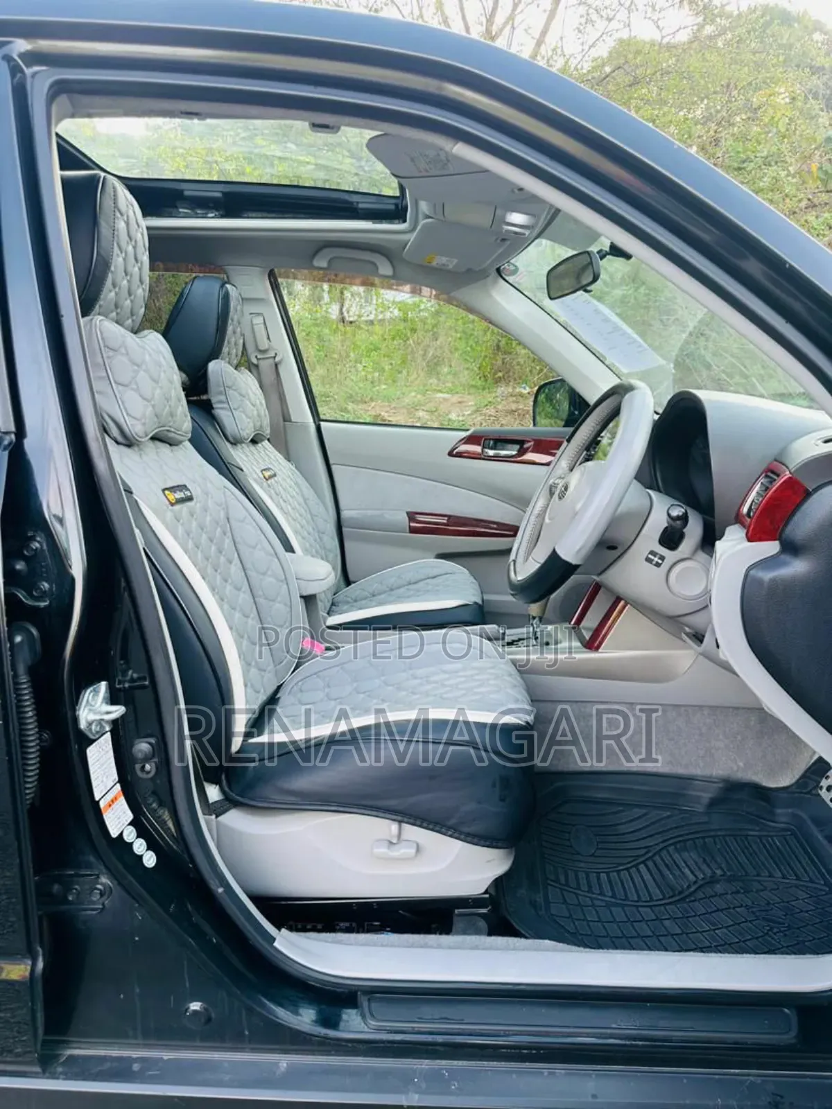 Subaru Forester 2010 Black