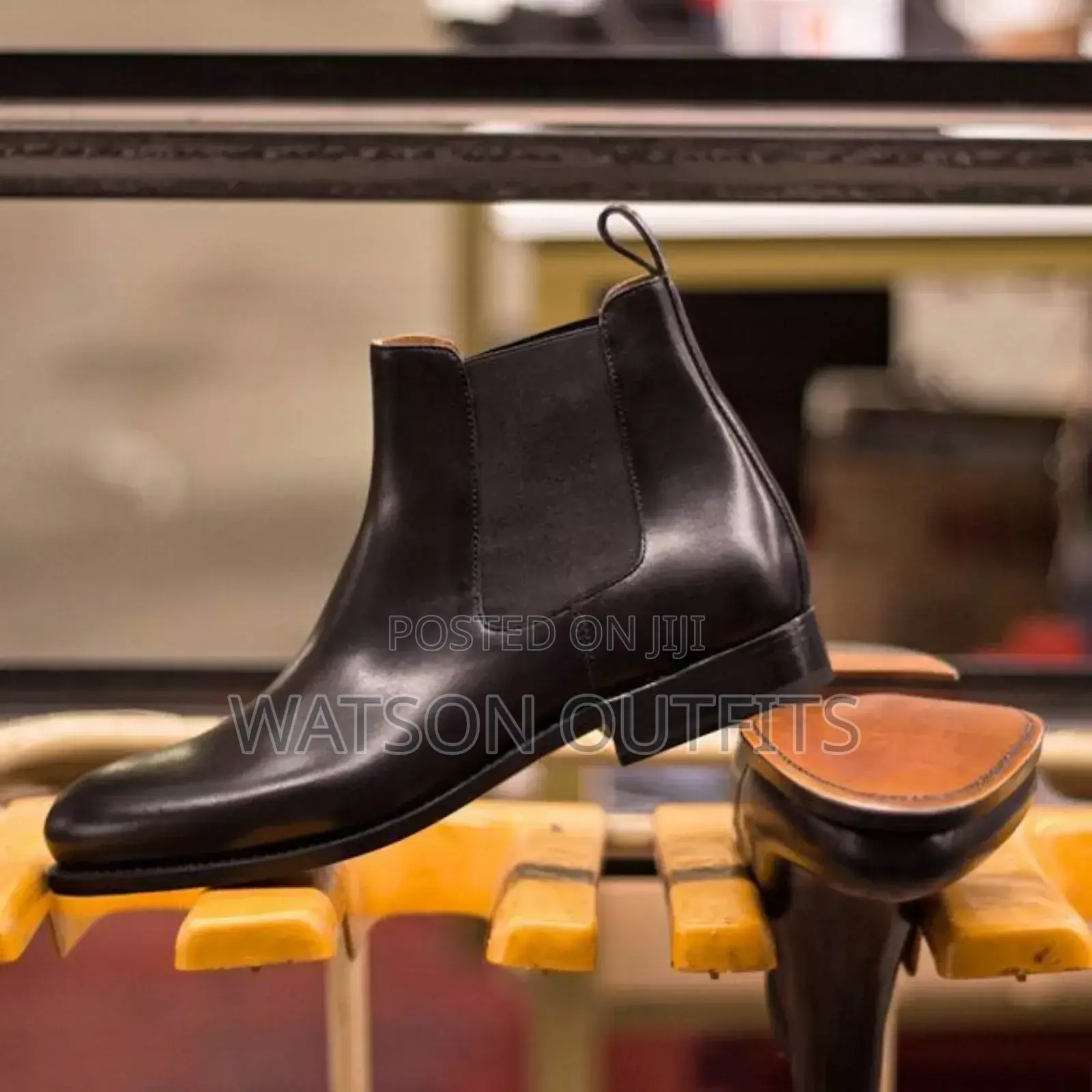 Buti Za Ngozi Za Clarks