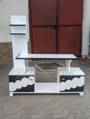 Show Case Kali Kabisa Kwa Bei Nafuu Unapata