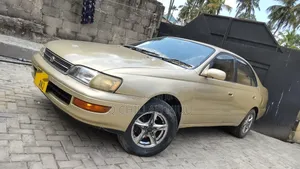 Toyota Corona Premio 2000 Gold