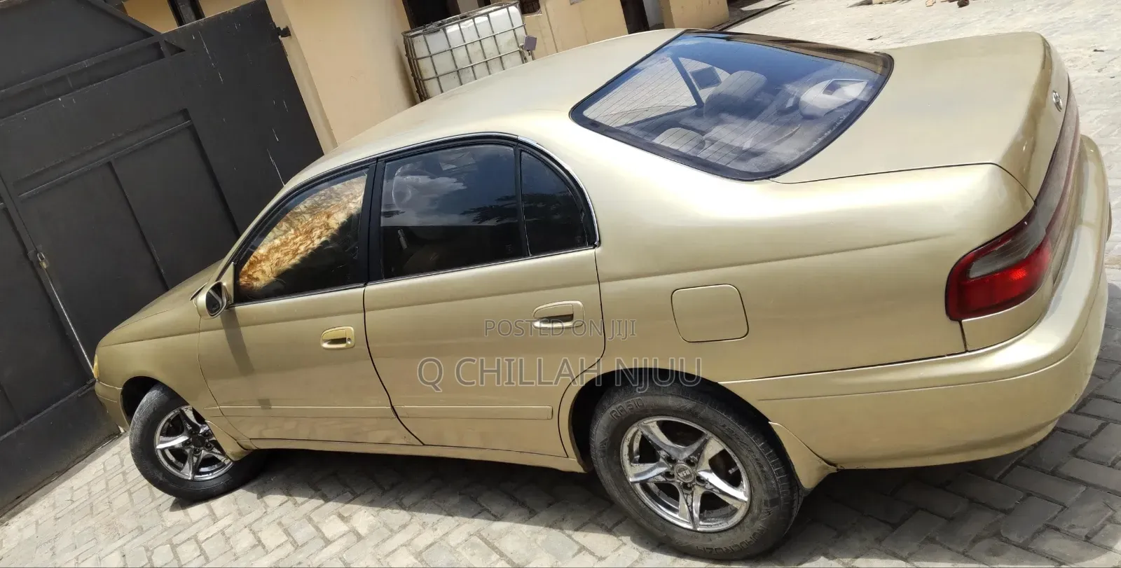 Toyota Corona Premio 2000 Gold