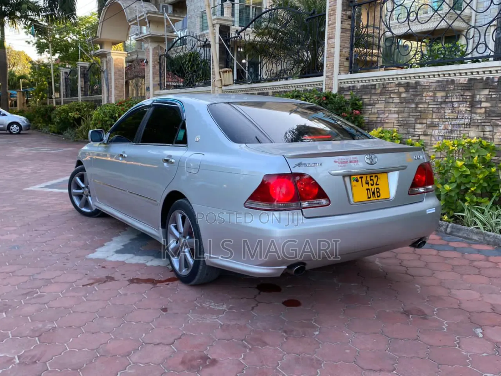 Toyota Crown 2004 Silver