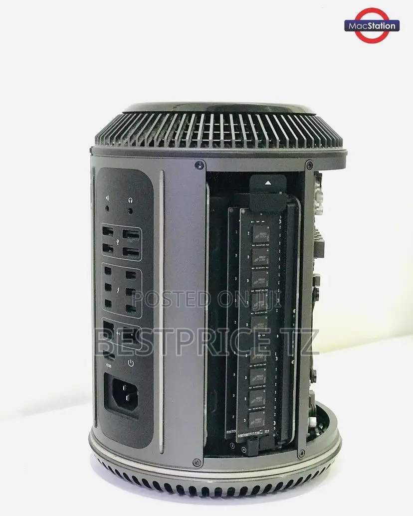 Desktop Computer Apple Mac Pro 32GB Intel Xeon SSD 512GB