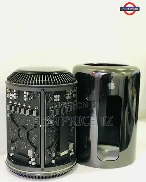 Desktop Computer Apple Mac Pro 32GB Intel Xeon SSD 512GB