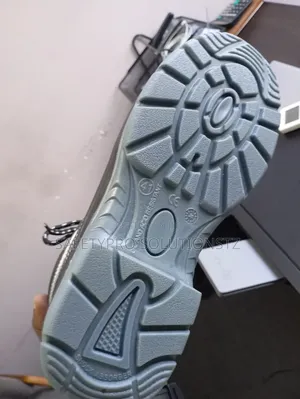 Safety Boots (Safe Toe )