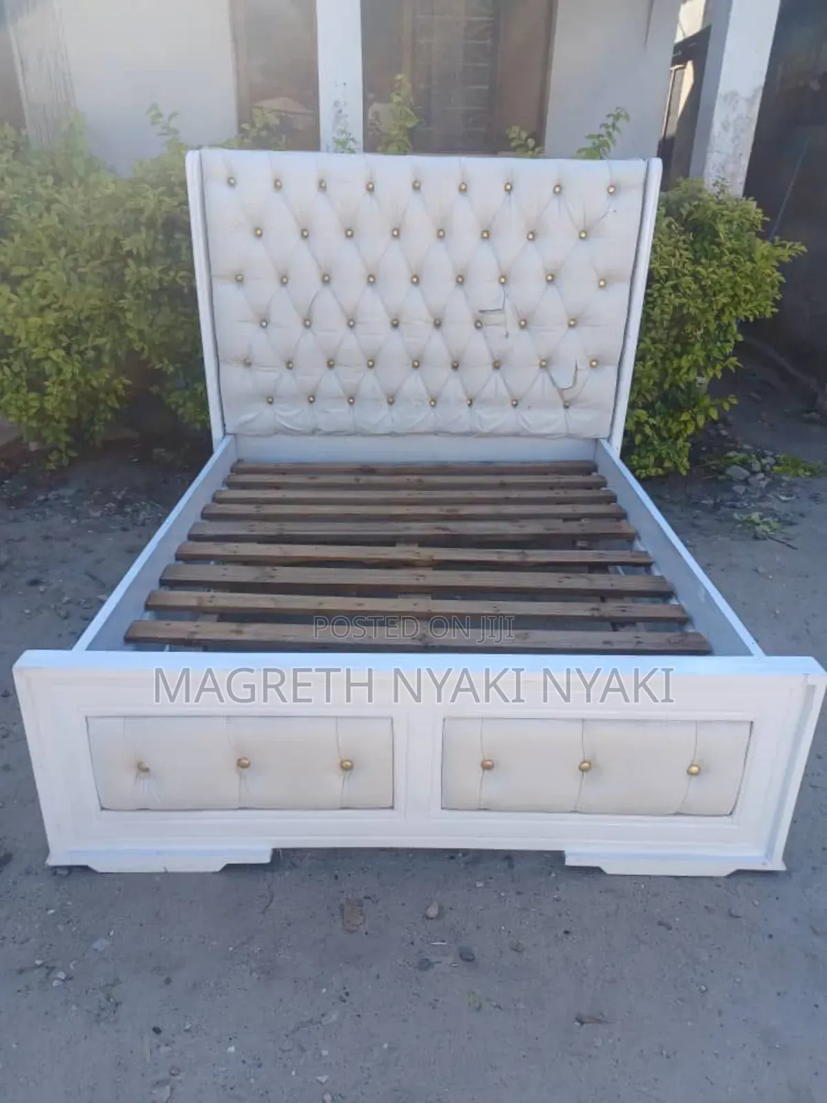 Nauza Bed Sofa Ya Mbao