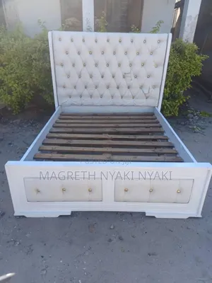 Nauza Bed Sofa Ya Mbao