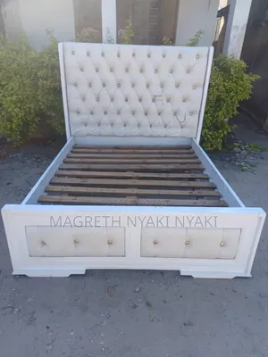 Nauza Bed Sofa Ya Mbao