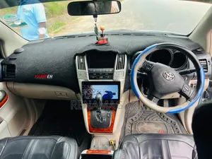 Toyota Harrier 2006