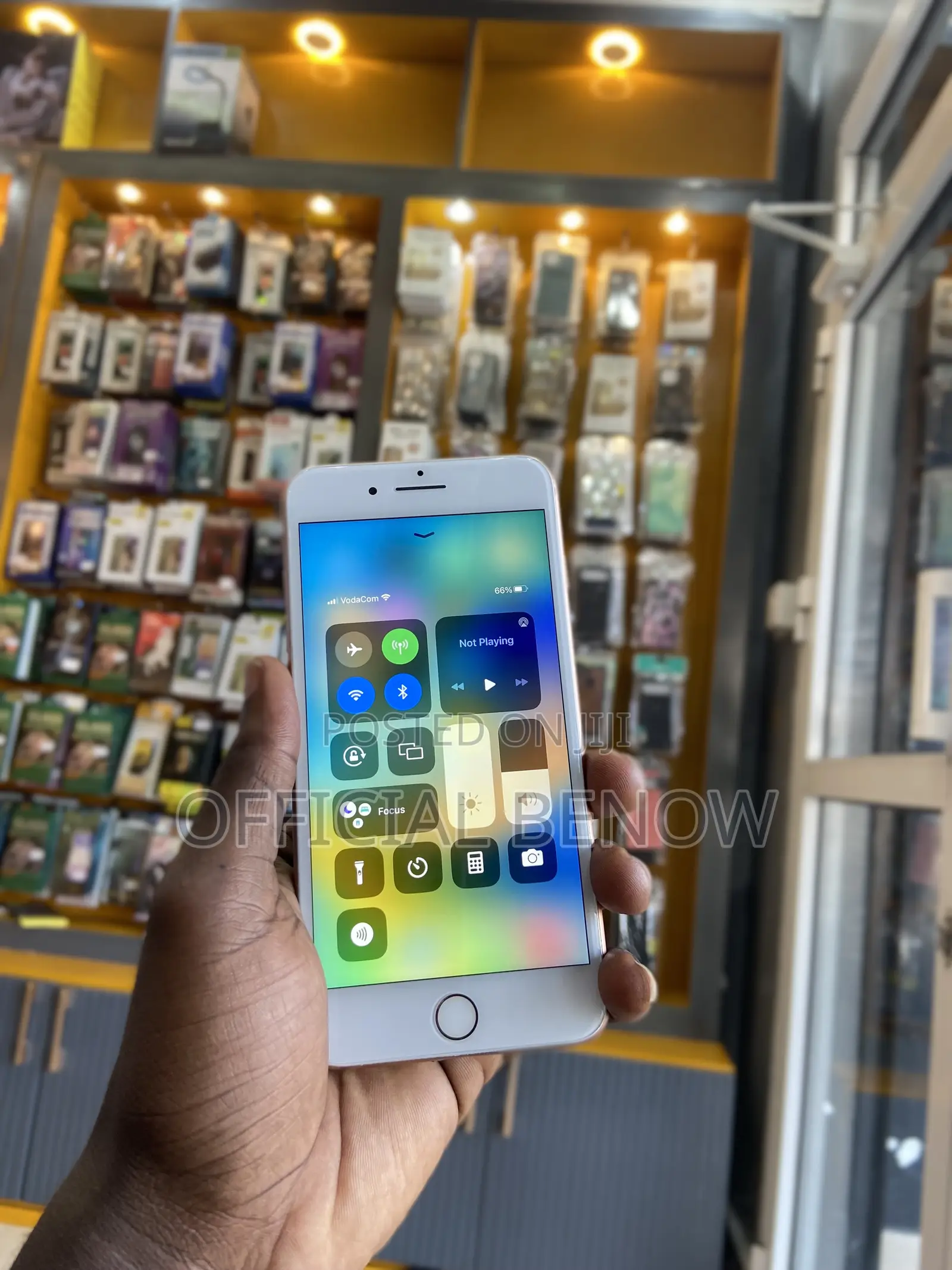 Apple iPhone 8 Plus 64 GB Gold