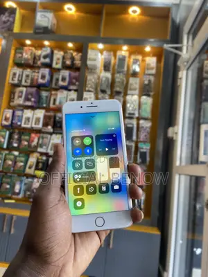 Apple iPhone 8 Plus 64 GB Gold